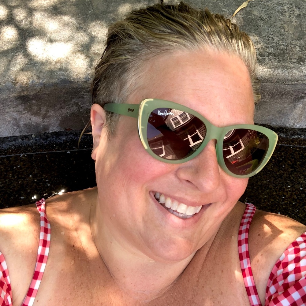 Meet your Posher, Jenny
